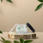 Проѕирна козметичка кутија 250ml со црно капаче